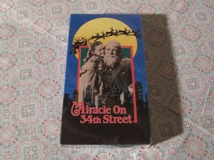 VHS  Miracle On 34th Street   1947   Fox Video   1991   New   Sealed - Picture 1 of 2
