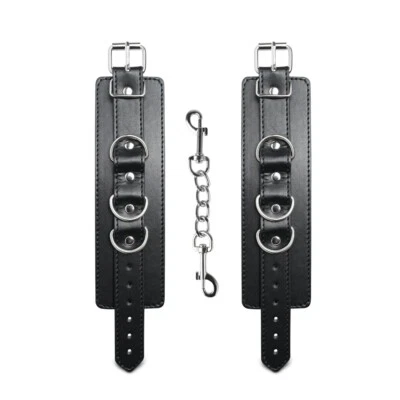 Algemas de pulso ligadas com corrente de couro sintético 3 anéis-D para sexo BDSM Bondage restrição - Imagem 1 de 4