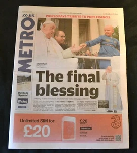 The UK Metro Newspaper 22/04/25 April 22nd 2025 Pope Francis Death Tribute - Picture 1 of 12