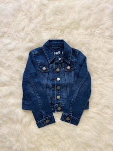 NWT! GAP Kids Girls Denim Jacket Size XS 4-5 - Picture 1 of 1