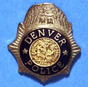 DENVER POLICE - COLORADO - VINTAGE LAPEL PIN - HAT PIN - PINBACK - Picture 1 of 1