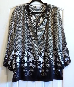 Chico's Black White Pullover Poly Tunic Top Blouse Women's SZ 3 or Misses SZ XL - Picture 1 of 3