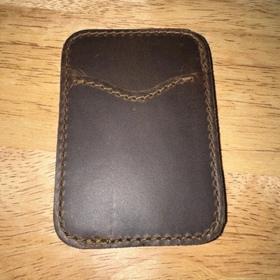 Cartera para tarjetas de cuero delgada de cuero marrón café oscuro Foto 1 de 4
