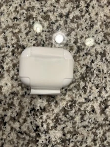 Apple AirPods Pro (2nd generation) with MagSafe Case (USB‑C) - White - READ - Zdjęcie 1 z 6