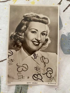 CLEARANCE - RPPC - Actress Betty Grable, Picturegoer Series W527 - Picture 1 of 2