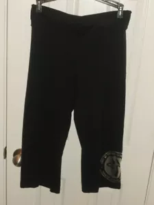 Pantalones Capri Capri Negros Zumba Talla S ""Perdidos en la Música Desde 2001" Talla S - Imagen 1 de 8