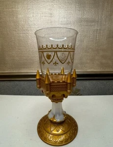 Walt Disney Die Schöne & das Biest sei unser Gast beleuchtete Bechertasse goldenes Schloss - Bild 1 von 10