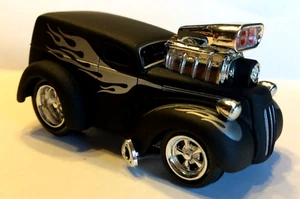 MUSCLE MACHINES 48 ANGLIA   1/64 1948 -- BLACK - FLAMES - Picture 1 of 4