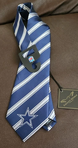 NFL Dallas Cowboys Neck Tie. Eagle Wings Brand. New with tags. Team colors Cover