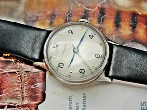 A very nice steel case Longines watch from 1947 - Picture 1 of 19