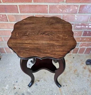 Антикварная прикроватная тумбочка из красного дерева 18,5 дюйма - Изображение 1 из 4