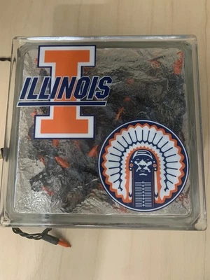 UIUC FIGHTING ILLINI Chief Illiniwek Decorative Christmas Light - Image 1 of 4