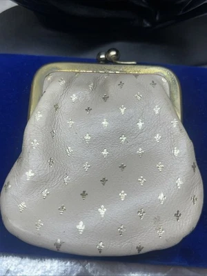 Cartera de cambio de cuero italiana vintage dorada flor de lis Italia cierre de beso Foto 1 de 4