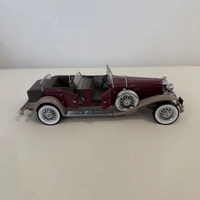 FRANKLIN MINT 1930 DUESENBERG J. DERHAM TOURSTER Scale 1:24 - Image 1 of 4