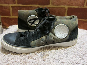UNISEX CONVERSE ALL STAR CHUCK TAYLOR BLACK AND CAMO MENS 7 WOMENS 9 775 - Picture 1 of 9