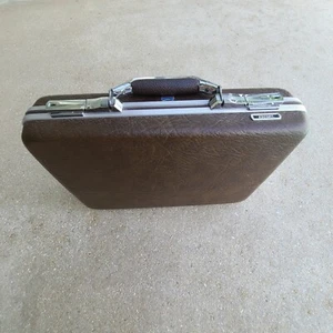 American Tourister Escort Hard Shell Briefcase 17-1/2"×13"×3-3/4" Brown Vintage - Picture 1 of 16