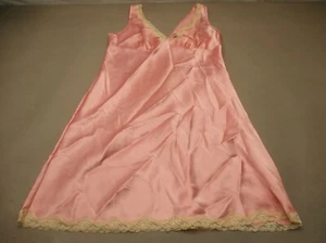 Victoria's Secret Size M Womens Satin Unlined Wireless Pull On Sexy Chemise 8U - Picture 1 of 6