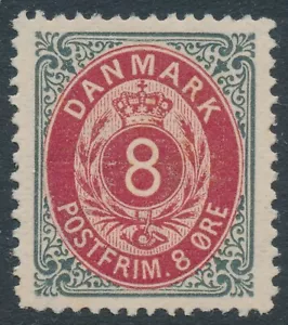 Denmark Scott 28/AFA 25, 8ø gray/red Bicolour, VF Mint NH - Picture 1 of 2