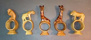 Set 5 anelli porta tovaglioli animali safari africani vintage legno intagliato a mano - Foto 1 di 23