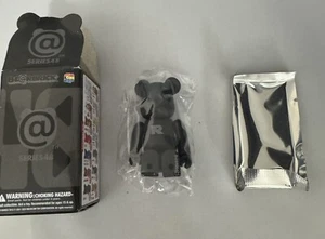 Bearbrick Series 48 Basic Letter R Medicom Be@rbrick 100% Figure - Picture 1 of 5