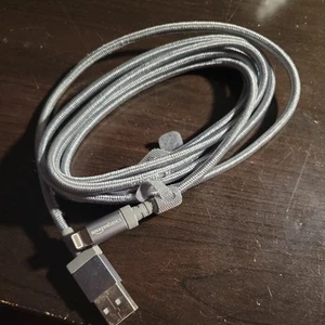 Fast Charging USB-C to iPhone 14 13 12 11 Charger Cable 6feet Amazon Basics Used - Picture 1 of 2