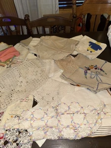 Vintage Estate Linens Lot of 45+ Napkins, Doilies, Runners, Tablecloth, Scarfs - Picture 1 of 17