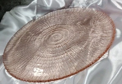 Винтажная французская стеклянная розалиновая розовая спираль ARCOROC 11,5 дюйма для торта/сервировочной тарелки - Изображение 1 из 4