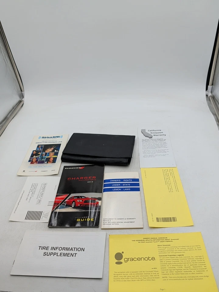 Dodge Charger 2012 juego manual del propietario incluye SRT8 envío gratuito  Foto 1 de 2