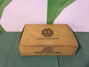 Allen Bradley 1771-IVN 10-30 VDC LOW TRUE INPUT MODULE - Bild 1 von 4