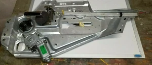 NEW NOS Genuine GM OEM RH Rear Window Regulator Module LeSabre Park Ave 16630994 - Picture 1 of 3