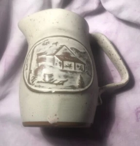 Brocca ceramica arte studio vintage creatore 5" smalto maculato scena cabina invernale - Foto 1 di 12