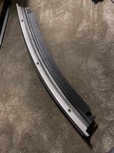 Porsche Boxster 986 Spoilerblende 98650460901 Arctic Silver - Bild 1 von 2