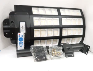 4200W SOLAR STREET LIGHT - Picture 1 of 6