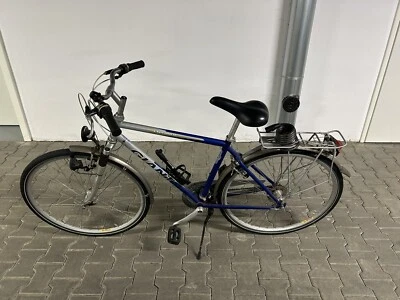 Giant Explorer Fahrrad mit neuen Reifen - Bild 1 von 4
