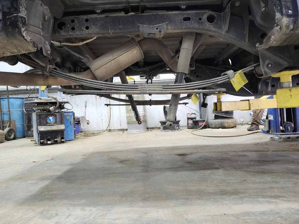 Conjunto de resorte de hoja trasera platón largo Chevy Colorado GMC Canyon 16-22 OEM 84639552 Foto 1 de 4