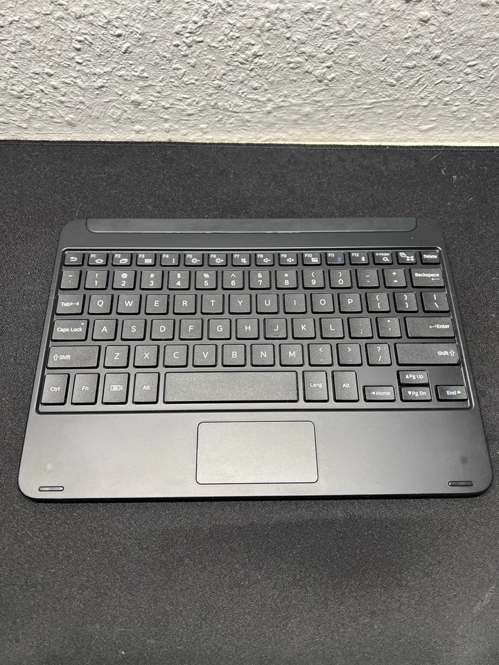 Samsung EJ-FT810 Bluetooth QWERTY Keyboard for Galaxy Tab S2 9.7" - Bild 1 von 1