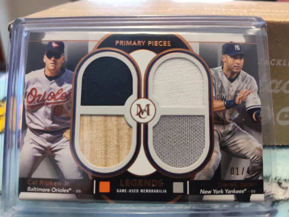 Colección Museo Topps 2024 reliquias cuádruples Cal Ripken Jr y Derek Jeter 01/49 Foto 1 de 2