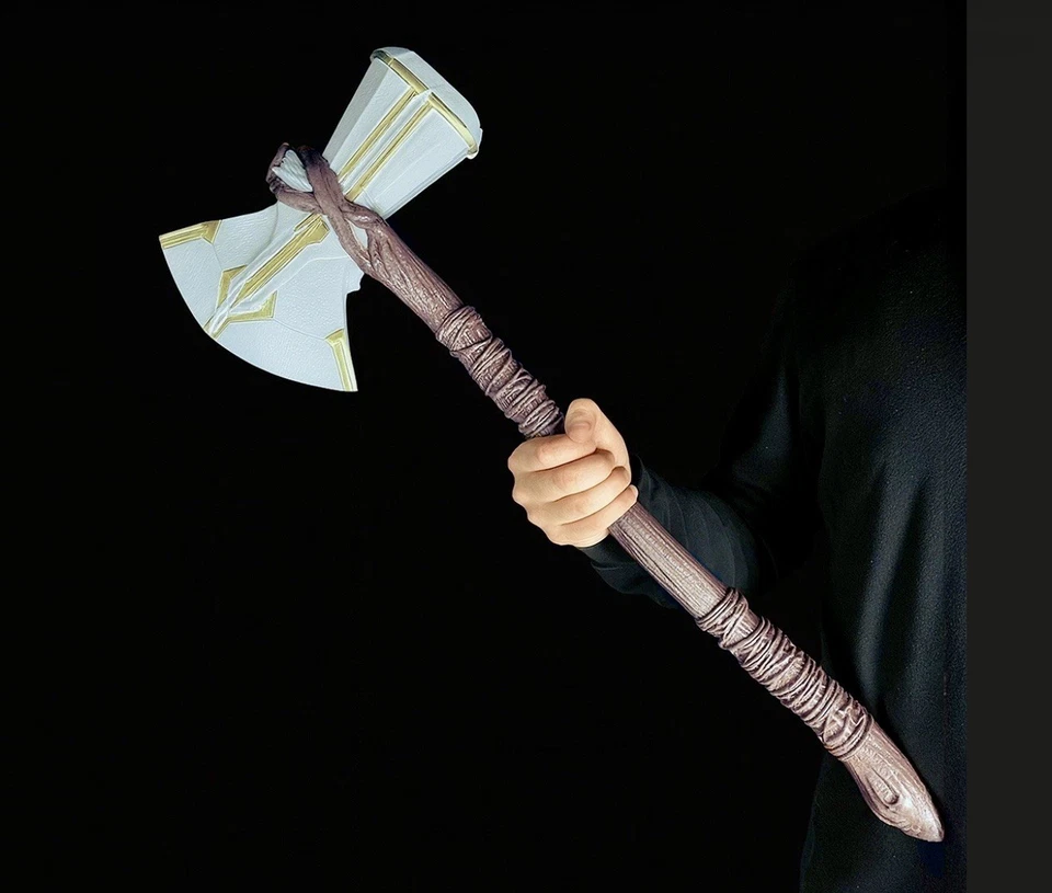 Hacha Storm Breaker de Thor de Marvel  Foto 1 de 4