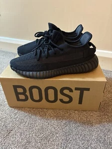 Brand New Adidas Yeezy Boost 350 V2 Onyx - UK 9 - Picture 1 of 5
