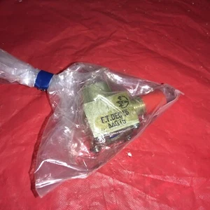 Cessna Beechcraft 4C217 RELIEF Valve - Picture 1 of 10