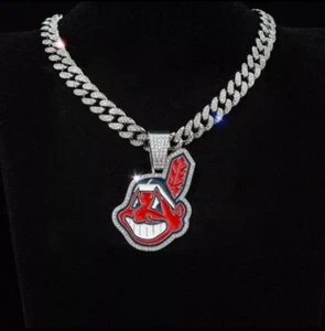 Cleveland Indians GEM Chain Necklace 24" Bling Pendant Gold/Silver Fan Jewelry - Picture 1 of 10
