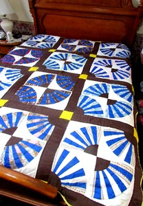 Vintage Fan Quilt Hand Quilted 71 X 92 Brown Yellow Blue  Light Weight No Stains - Picture 1 of 16