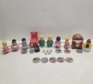 Tyco Dixie's Diner Vintage Lot Of 8 Dolls & Accessories - Picture 1 of 17