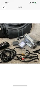 Canon NTSC ZR65MC Mini DV Digital Video Camcorder 400x Digital Zoom Bundle - Picture 1 of 3