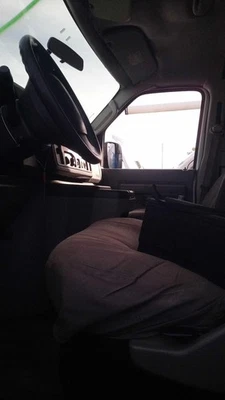 二手后轴总成 后部配件:2012 福特 E250 VAN 9.75` 环形齿轮半浮标 — 第 1/4 张图片