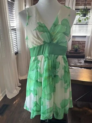 TWENTY ONE L EMPIRE WAIST GREEN FLORAL DRESS Cocktail Party Romantic - Image 1 of 4