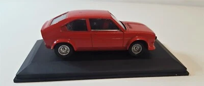 ALFAROMEO ALFASUD i-SOLIDO N.1310-MADE IN FRANCE-1:43- 02/1980 - INTERNI NERI - - Immagine 1 di 4