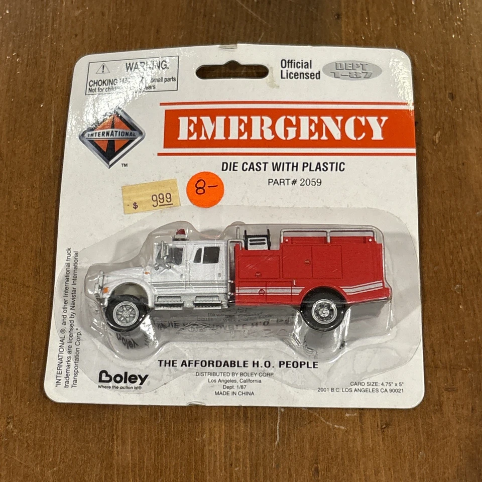 Boley 205971 1 87 Crew CAB Brush Fire Truck Red/white