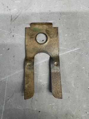 Camión Ford Falcon 1960-1967 bloqueo de puerta retenedor clip de detención Thunderbird Fairlane Foto 1 de 4