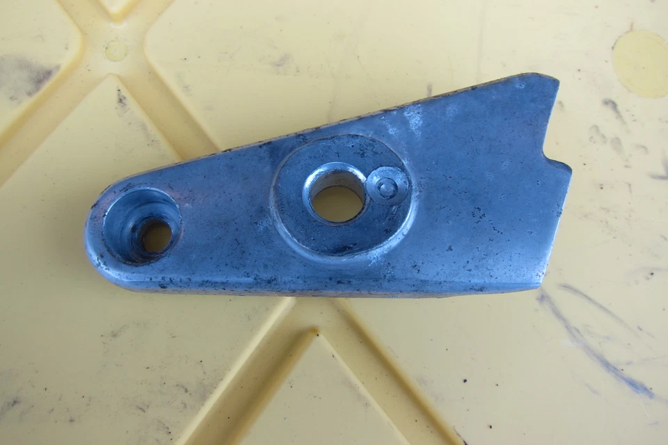 1985 1986 HONDA SHADOW 1100 VT1100C HEADLIGHT LEFT MOUNT BRACKET - Image 1 of 4